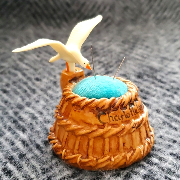 VTG seagull pin cushion - Picture 3 of 6